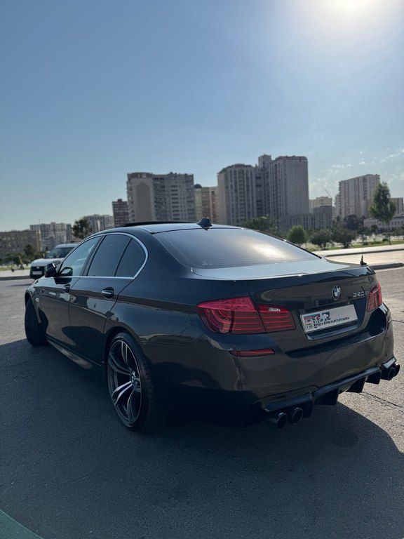 BMW 520d, 2.0 L, 2014 il, 228 000 km — Avtomobillər, Bakı (4)