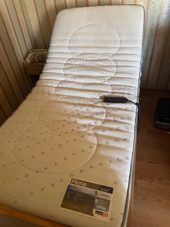 Elektron çarpayı — Mebel, Bakı (8)