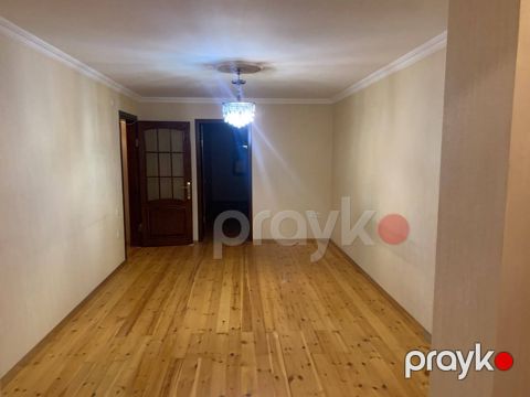 Satılır 3 otaqlı köhnə tikili 65 m²