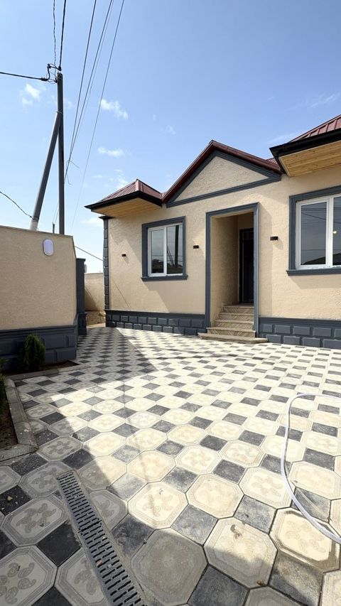 Satılır 5 otaqlı həyət evi/bağ evi 90 m² — Bakı