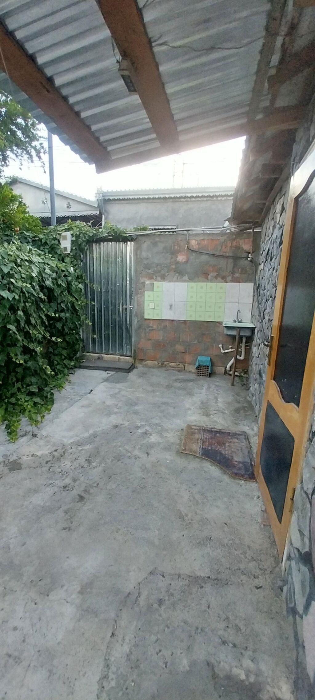 Сдаю частный дом из двух комнат. туалет и ванна в доме и разделены — Ev, villa, Mingəçevir (2)
