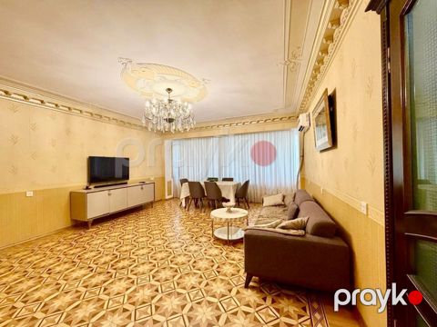 Satılır 4 otaqlı köhnə tikili 120 m²
