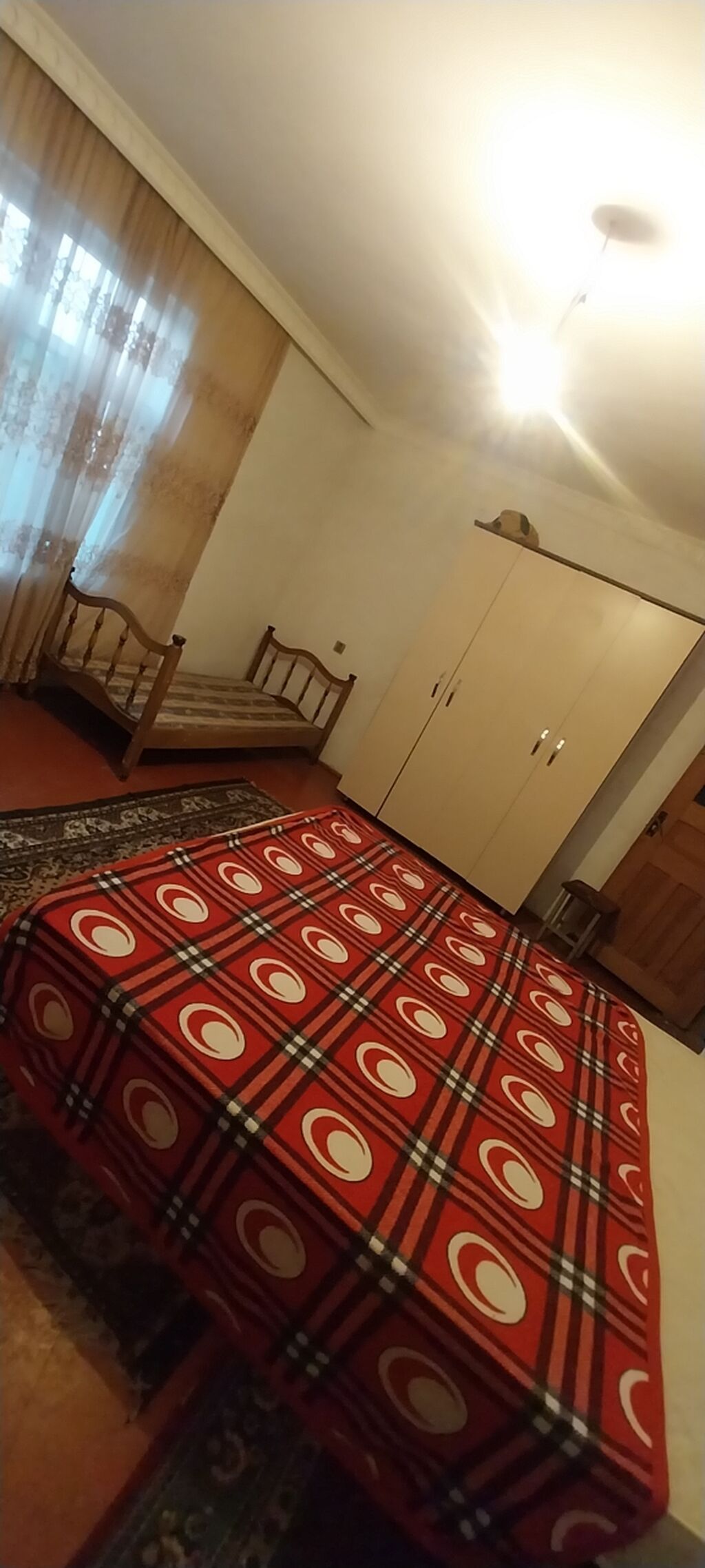 Сдаю частный дом из двух комнат. туалет и ванна в доме и разделены — Ev, villa, Mingəçevir (5)
