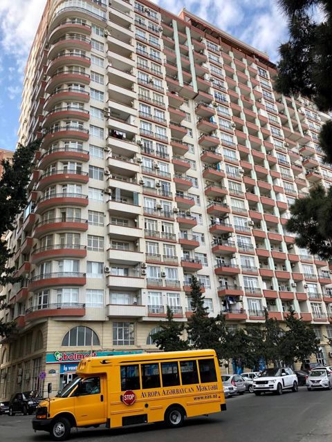 İcarəyə verilir 4 otaqlı yeni tikili 170 m² — Bakı