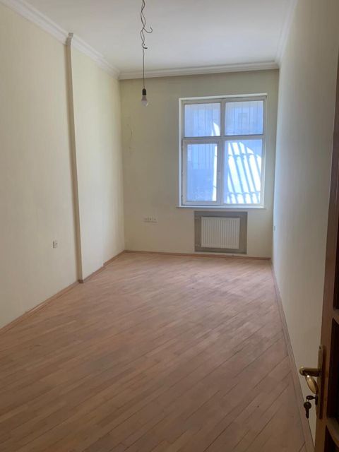 Satılır 3 otaqlı yeni tikili 120 m² — Bakı