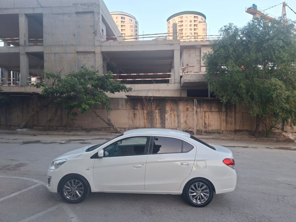 Mitsubishi Attrage, 1.2 L, 2015 il, 162 000 km — Avtomobillər, Bakı (8)