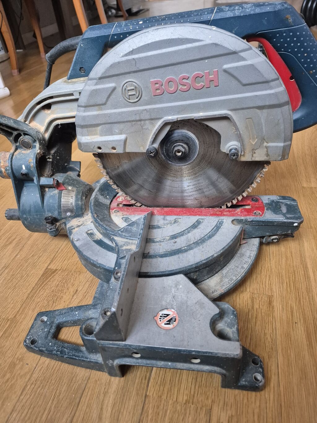 Bosch GCM 10 J Professional gönye kəsici (elektrikli) - Brend/model — Testerler və labirintlər, Bakı (3)