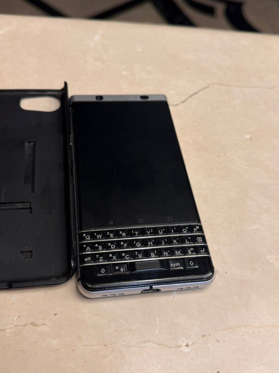 Blackberry Keyone Black/Silver 32GB/4GB — Smartfonlar, Bakı (8)
