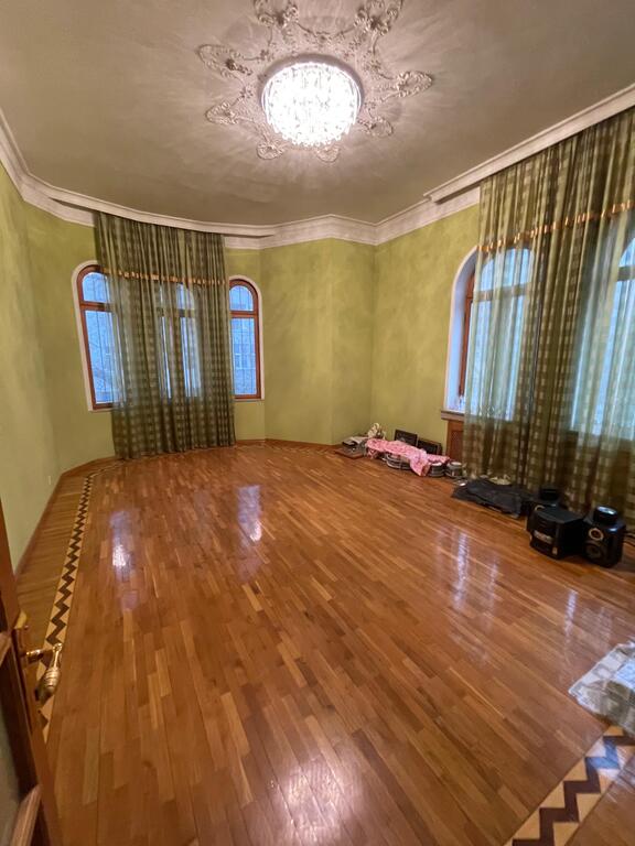Satılır 12 otaqlı həyət evi/bağ evi 1060 m² — Ev, villa, Bakı (9)