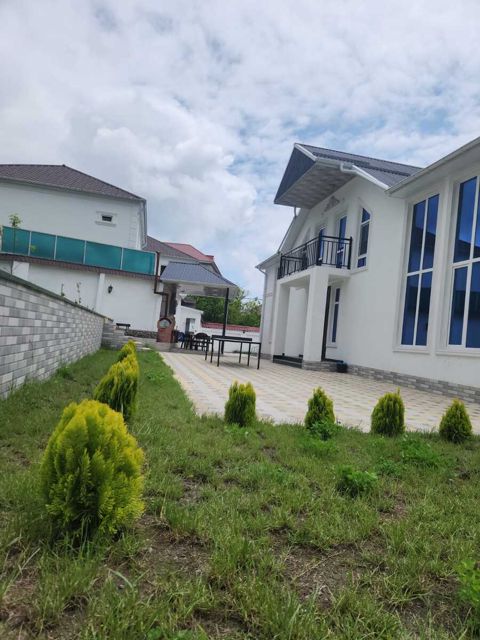 İcarəyə verilir 6 otaqlı həyət evi/bağ evi 200 m² — Qəbələ