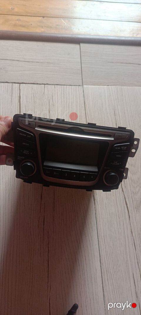 Hyundai Accent monitoru