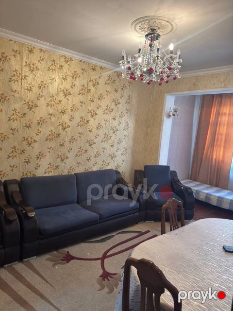 3-otaqlı mənzil kirayə verilir, M.Əcəmi m., 80 m²