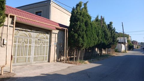 Bağ evi, 28 May qəs — Bakı