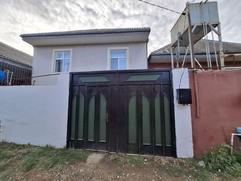 100 kv. m, 3 otaqlı, Kombi, Qaz, İşıq — Bakı