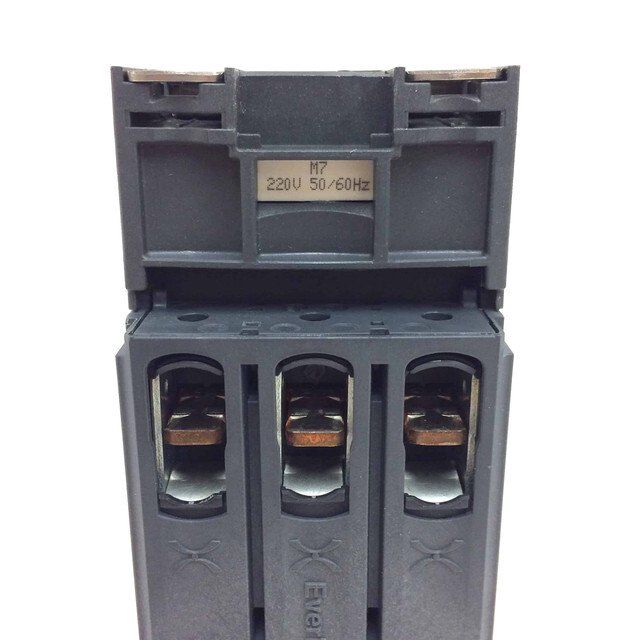 Kontaktor LC1D40AM7 Schneider Kontaktor 18.5kW 220VAC 940839 LC1D40A-M7 — Təmir və inşaat, Bakı (2)