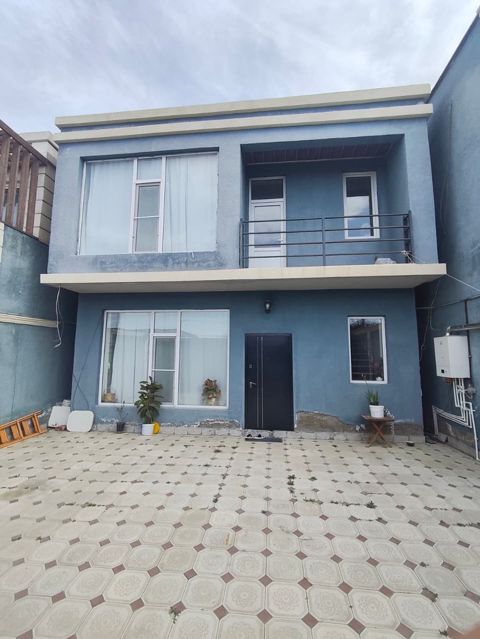 Satılır 4 otaqlı həyət evi/bağ evi 130 m² — Bakı