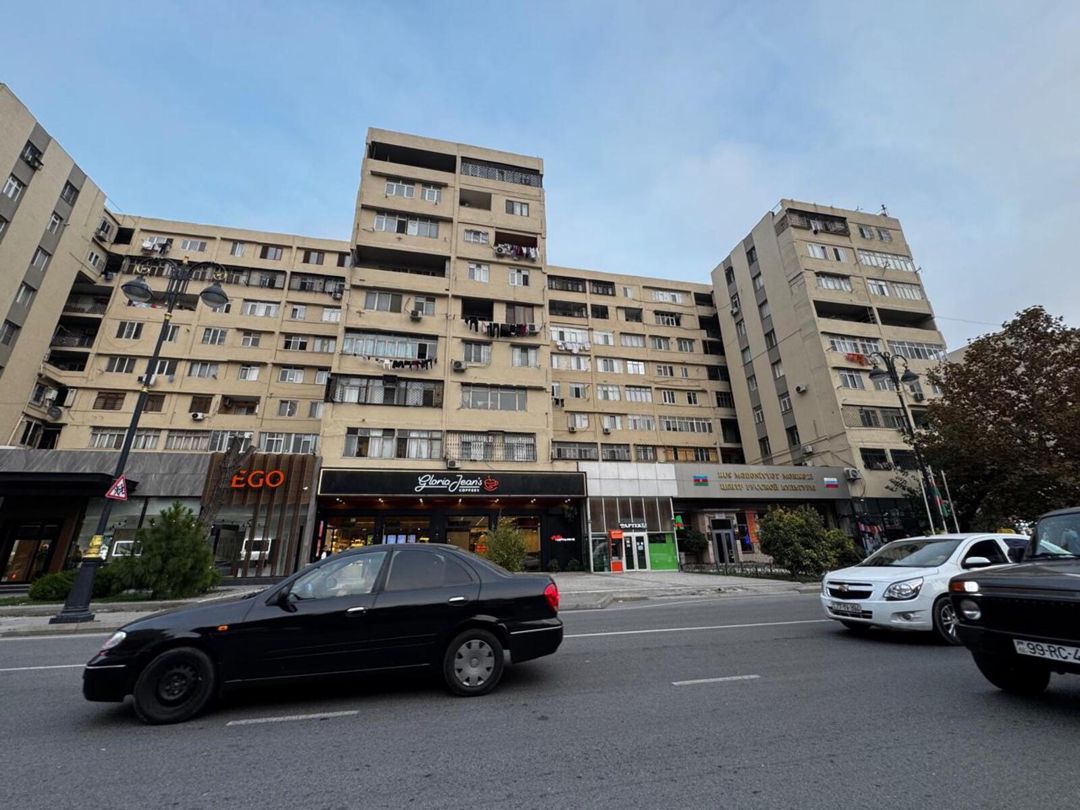 Satılır 3 otaqlı köhnə tikili 80 m² — Mənzil, Bakı