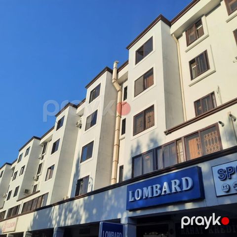Satılır 3 otaqlı köhnə tikili 84 m²