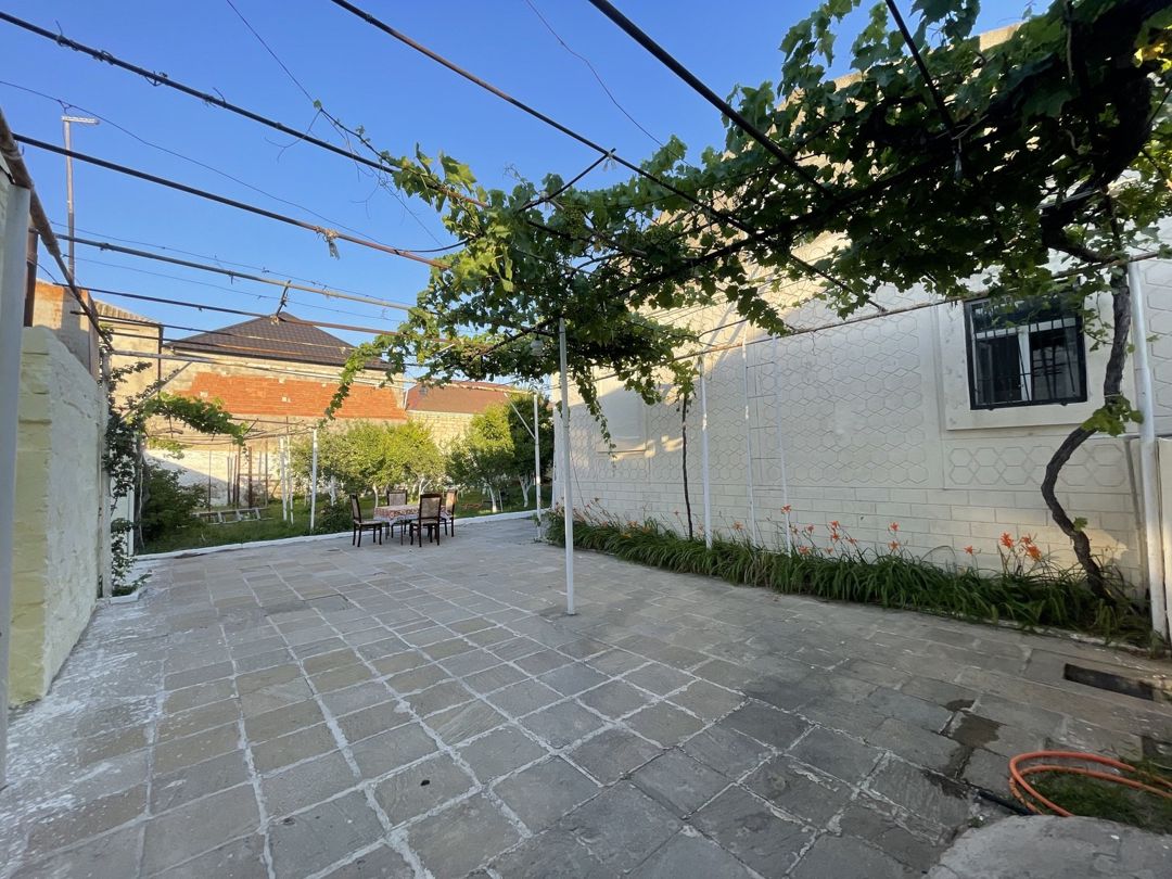 Satılır 4 otaqlı həyət evi/bağ evi 129 m² — Ev, villa, Bakı (2)
