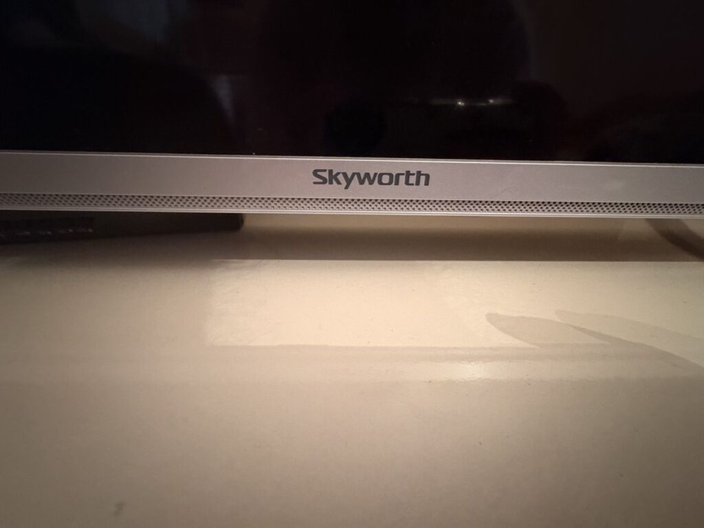 İşlənmiş Televizor Skyworth LED ekran 40" HD (1366x768), Ünvandan götürmə, Ödənişli çatdırılma — Televizorlar, Xırdalan (3)