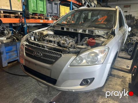 "Kia Ceed, Hyundai i30, Kia Rio" ehtiyat hissələri