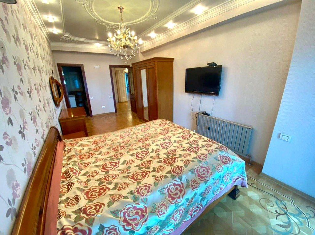 Satılır 3 otaqlı yeni tikili 214 m² — Mənzil, Bakı (8)
