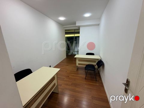 İcarəyə verilir 1 otaqlı ofis 16 m²