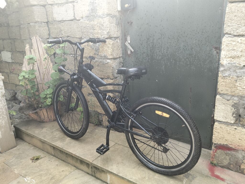 İşlənmiş Şəhər velosipedi Aist, 24", Ödənişli çatdırılma — Yol velosipedləri, Bakı (2)