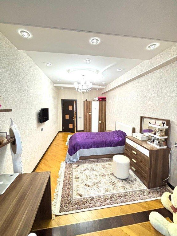 Satılır 5 otaqlı yeni tikili 228 m² — Mənzil, Bakı (9)