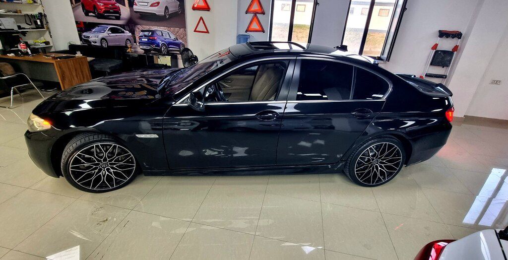 BMW 530, 3.0 L, 2011 il, 321 300 km — Avtomobillər, Bakı (7)