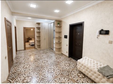 Satılır 3 otaqlı yeni tikili 120 m² — Bakı