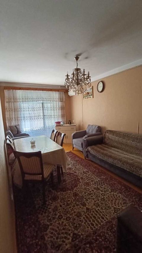 Satılır 4 otaqlı köhnə tikili 110 m² — Bakı