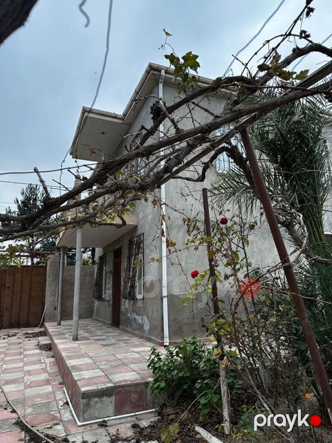 Satılır 4 otaqlı həyət evi/bağ evi 160 m²