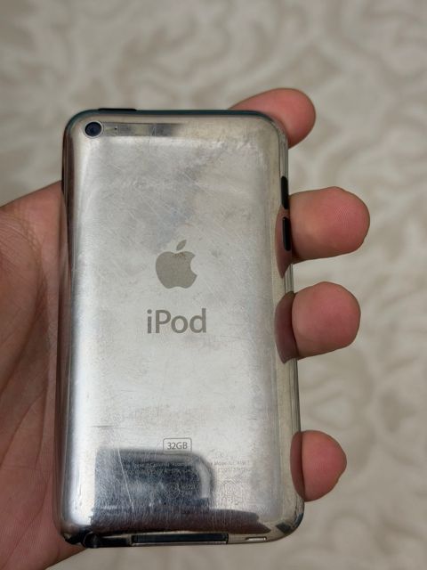 Apple iPod Touch 4 — Bakı