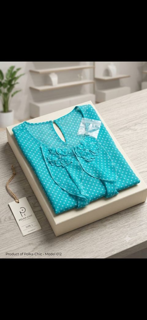 Polka-Chic qadın bluzası – Model 012 - Rəng: firuzə-mavi, xırda ağ — Digah