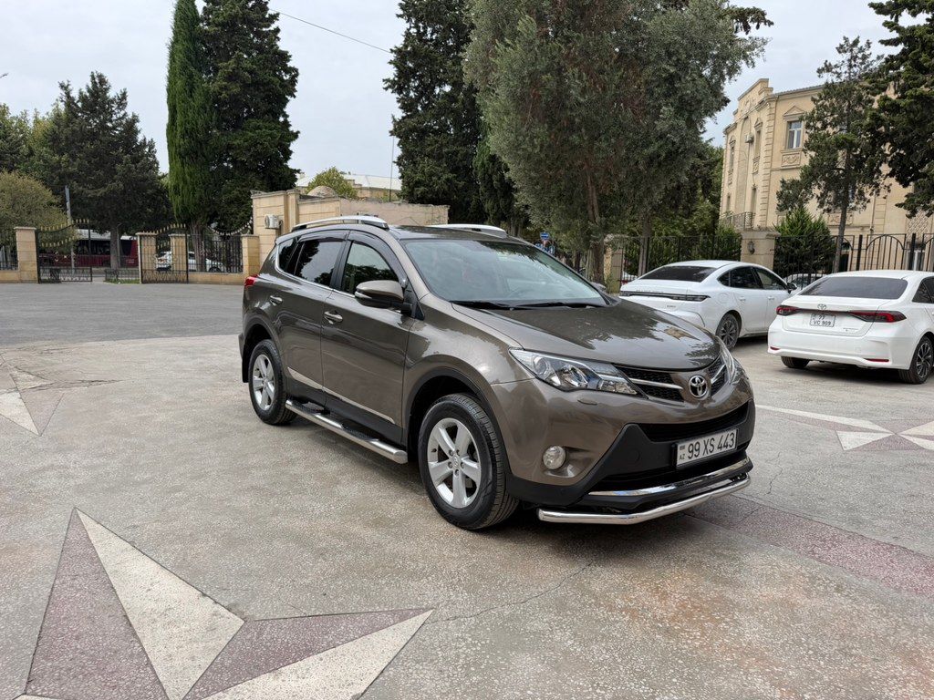 Toyota RAV4, 2.0 L, 2013 il, 130 000 km — Avtomobillər, Bakı (8)