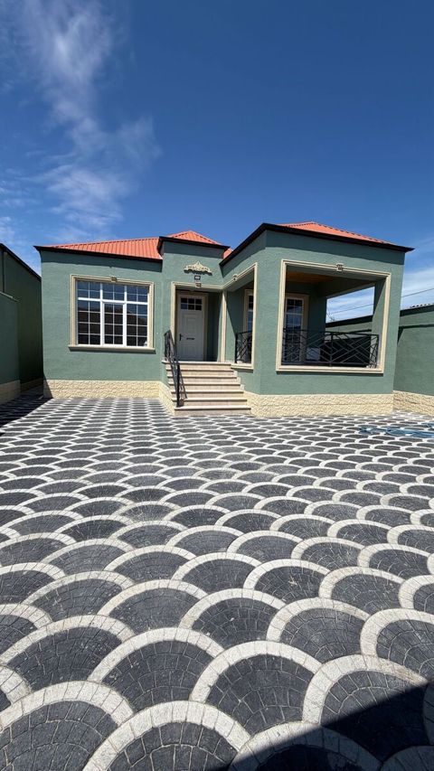 Satılır 4 otaqlı həyət evi/bağ evi 120 m² — Bakı