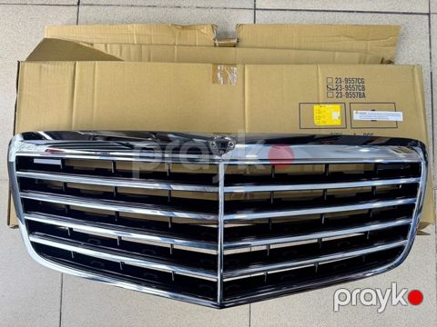"Mercedes W211" radiator barmaqlığı