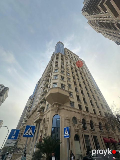 Satılır 4 otaqlı yeni tikili 245.5 m²