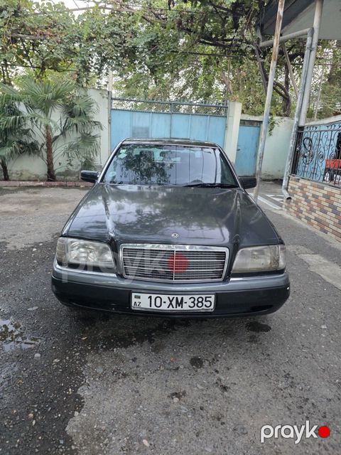 Mercedes C 220, 2.2 L, 1995 il, 542 000 km