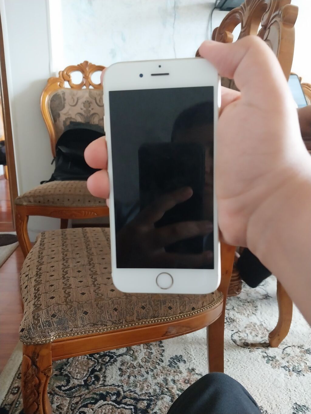 Ağ, Barmaq izi — Apple iPhone, Bakı (2)