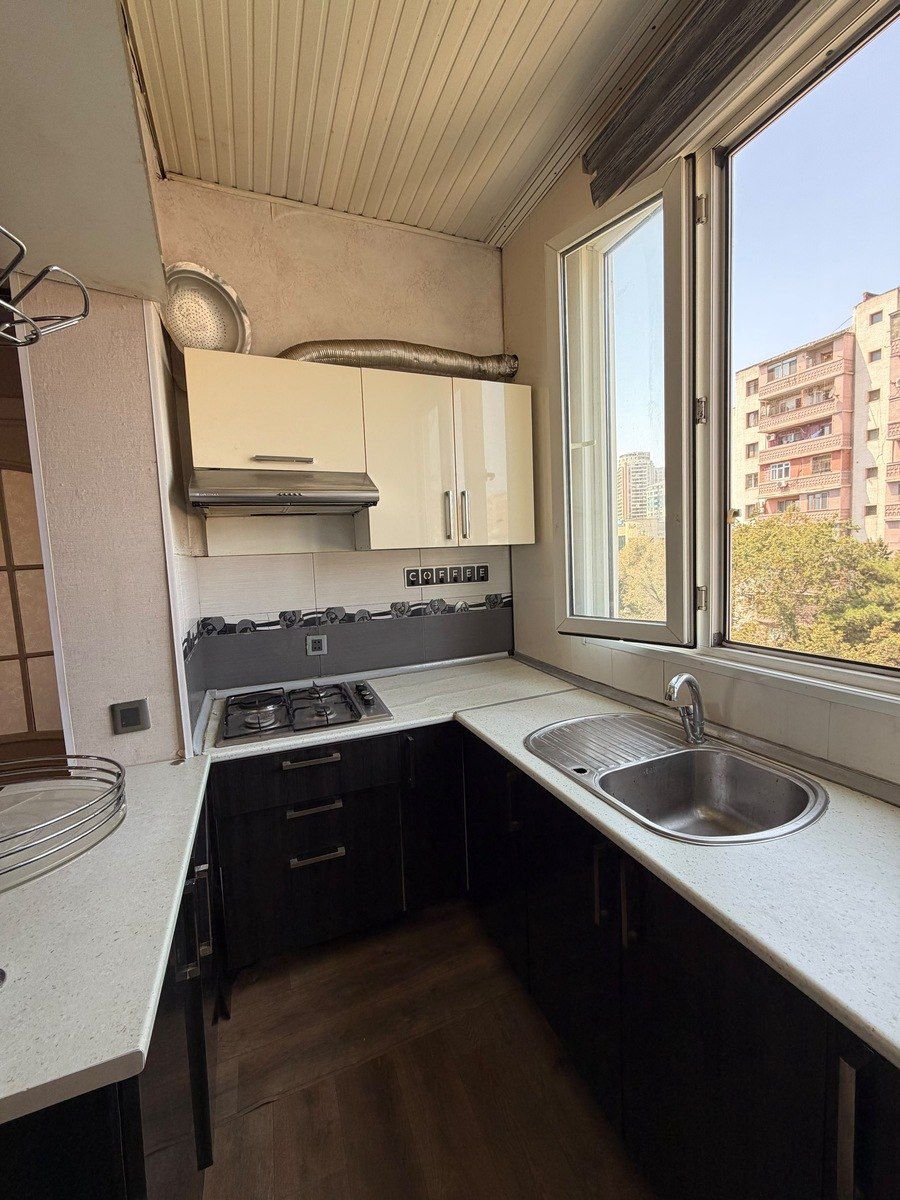 Satılır 3 otaqlı köhnə tikili 55 m² — Mənzil, Bakı (2)