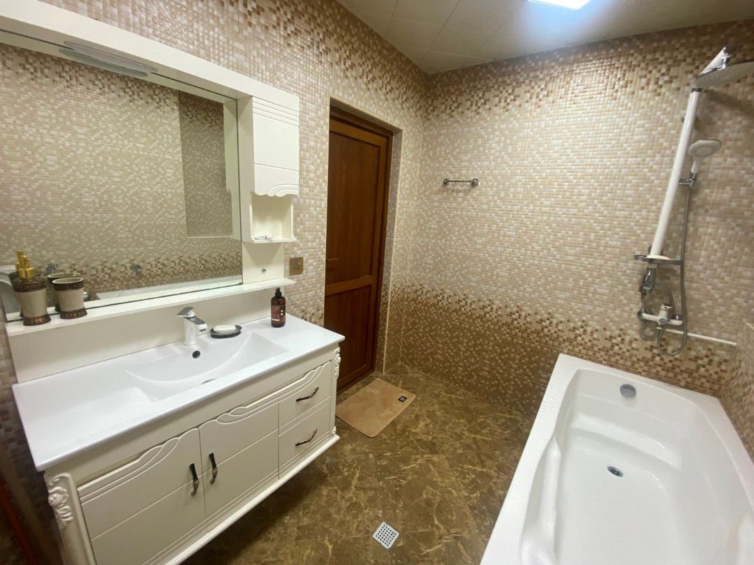 İcarəyə verilir 2 otaqlı yeni tikili 105 m² — Mənzil, Bakı (8)