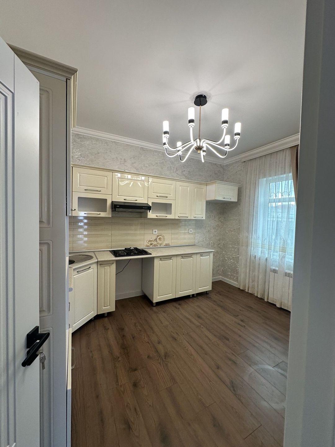 Satılır 5 otaqlı həyət evi/bağ evi 200 m² — Ev, villa, Bakı (9)