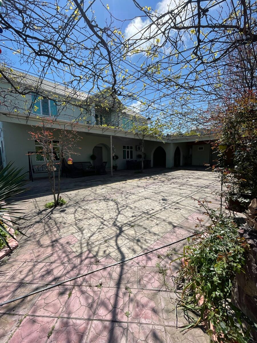 Satılır 5 otaqlı həyət evi/bağ evi 200 m² — Ev, villa, Bakı (12)