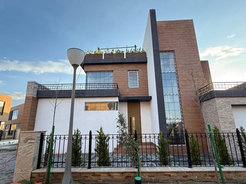 Satılır 5 otaqlı həyət evi/bağ evi 510 m² — Bakı