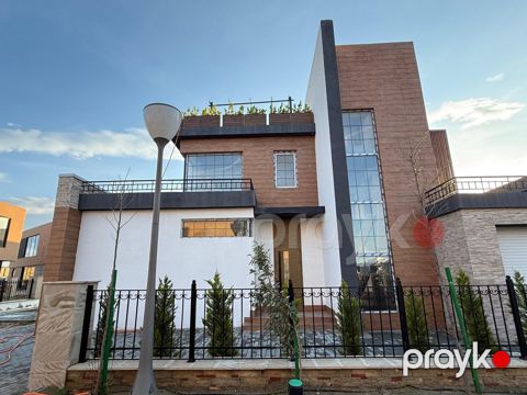 Satılır 5 otaqlı həyət evi/bağ evi 510 m²