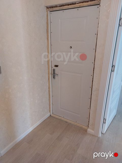 Satılır 2 otaqlı köhnə tikili 65 m²