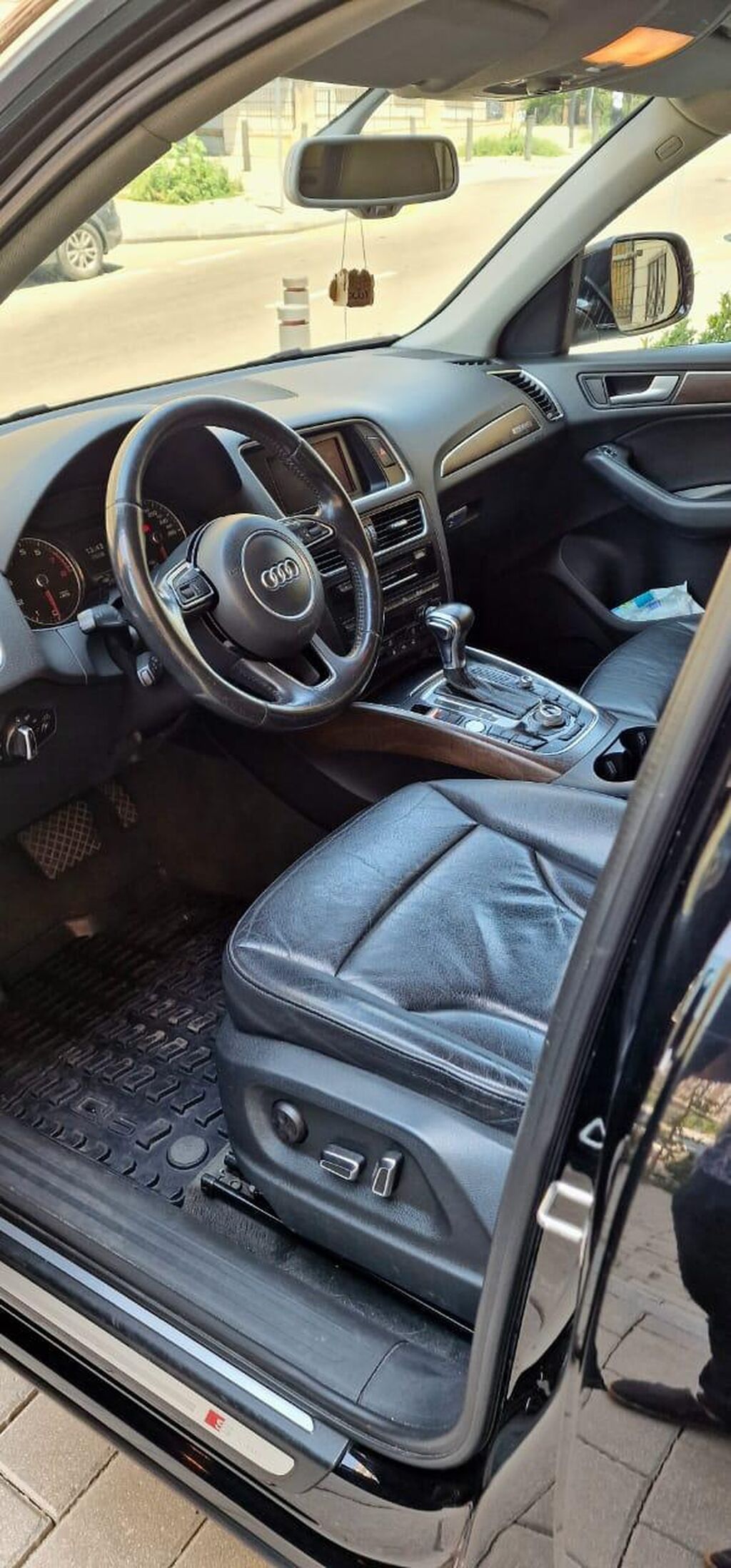Audi Q5 – qara rəngli, premium kompakt SUV - Kuzov: 5 qapılı, qara — Avtomobillər, Bakı (7)