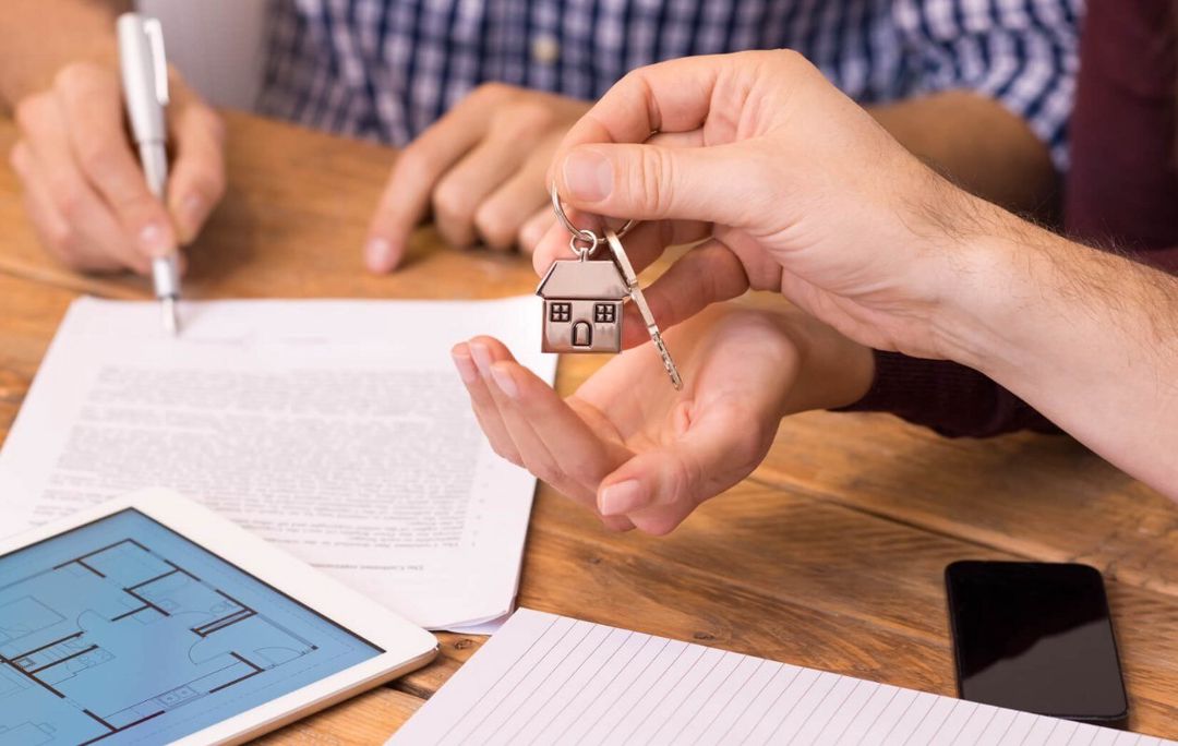 Daşınmaz əmlak agenti/ makler tələb olunur — Vakansiyalar, Bakı (7)